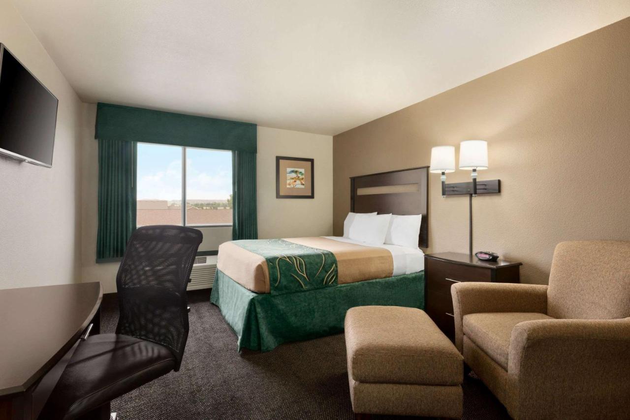 King Room - Mobility Access/Non-Smoking at Baymont by Wyndham Glendive