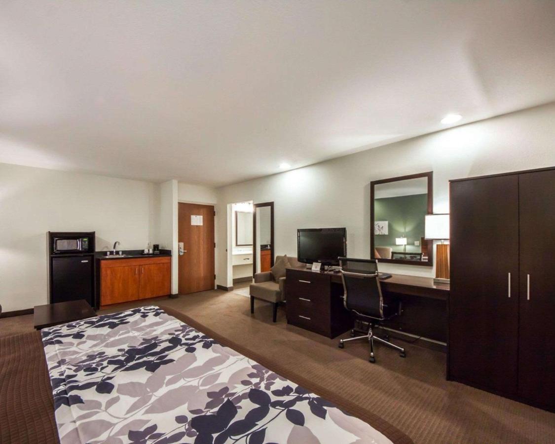 King Suite - Non-Smoking at Sleep Inn & Suites Edmond near University