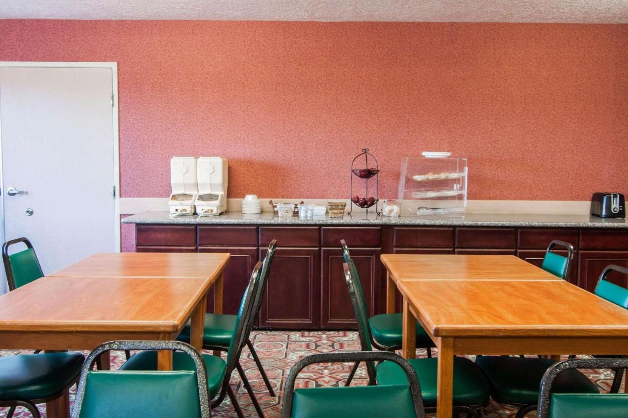  | Bridgeway Inn & Suites