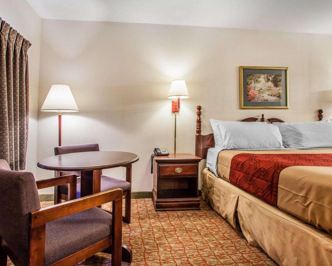 | Econo Lodge Douglassville-Pottstown