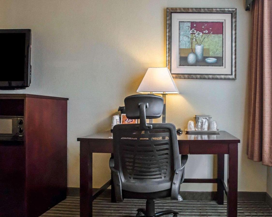 | Quality Inn Mill Hall - Lamar