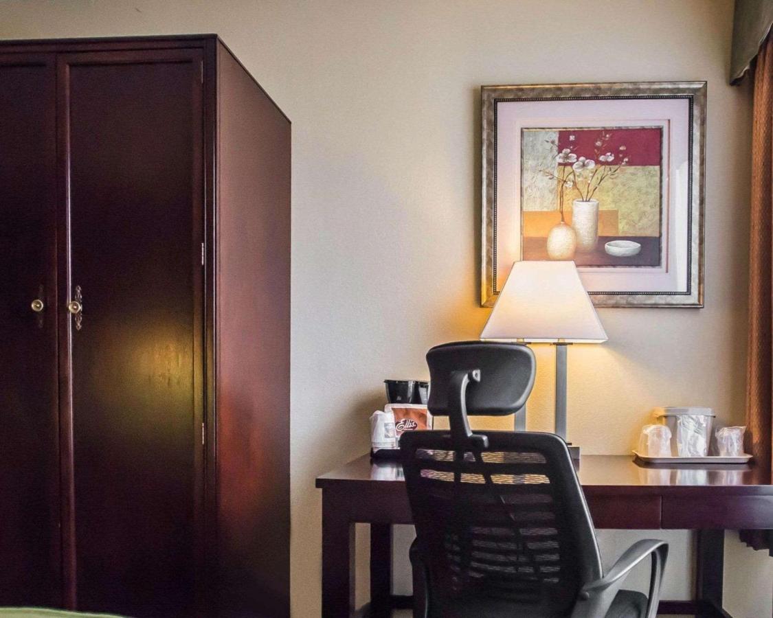 | Quality Inn Mill Hall - Lamar
