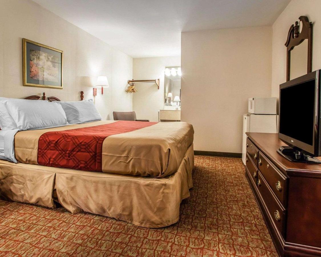 | Econo Lodge Douglassville-Pottstown