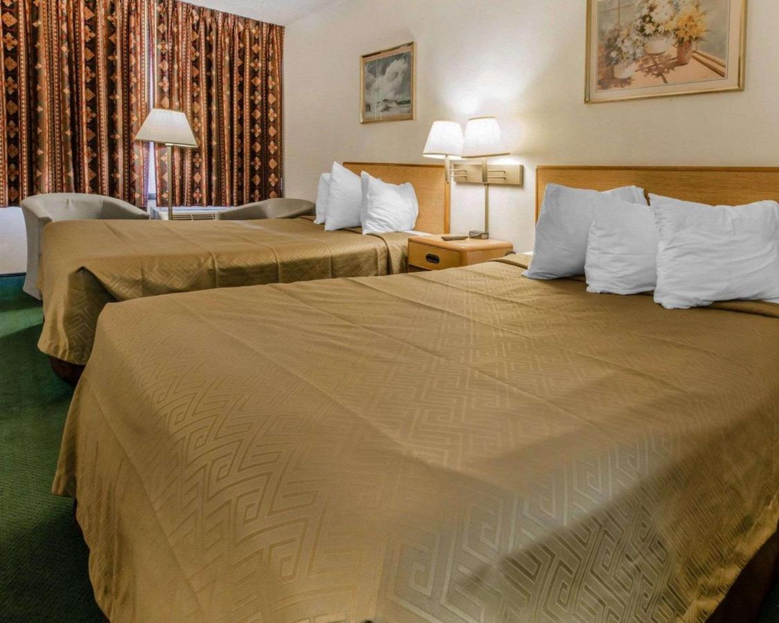  | Econo Lodge Altoona I-99