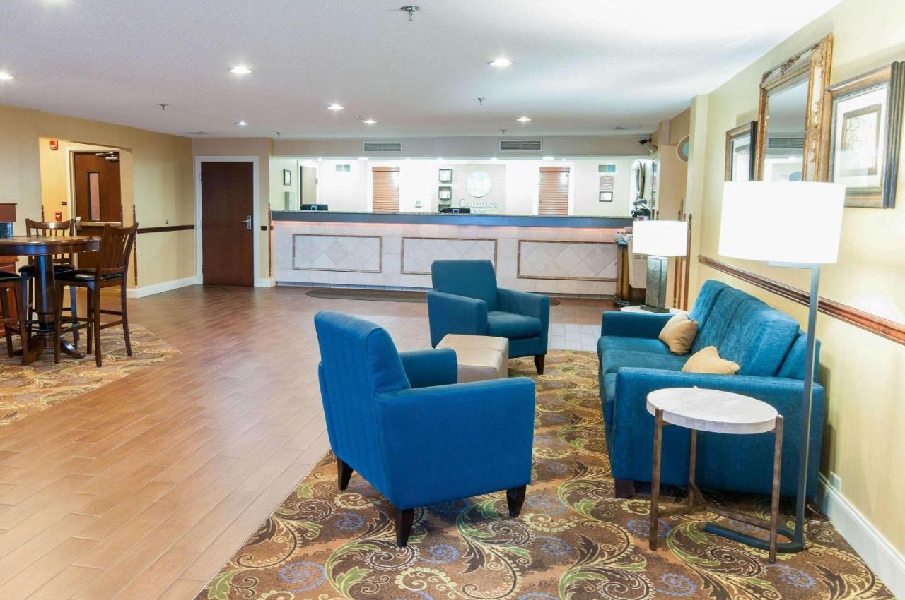  | Comfort Inn Amish Country