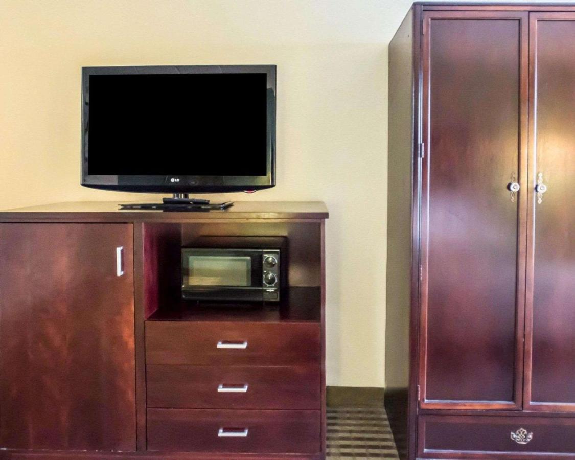 | Quality Inn Mill Hall - Lamar
