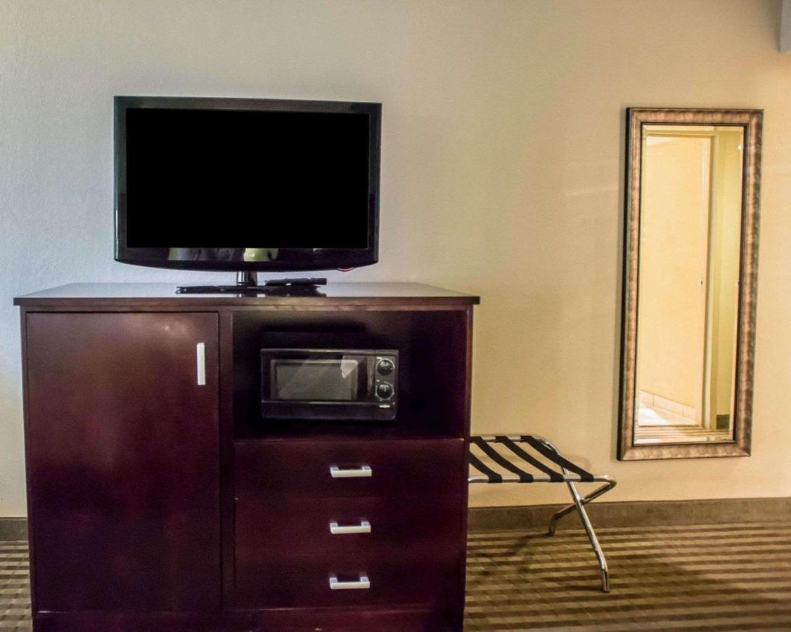 | Quality Inn Mill Hall - Lamar