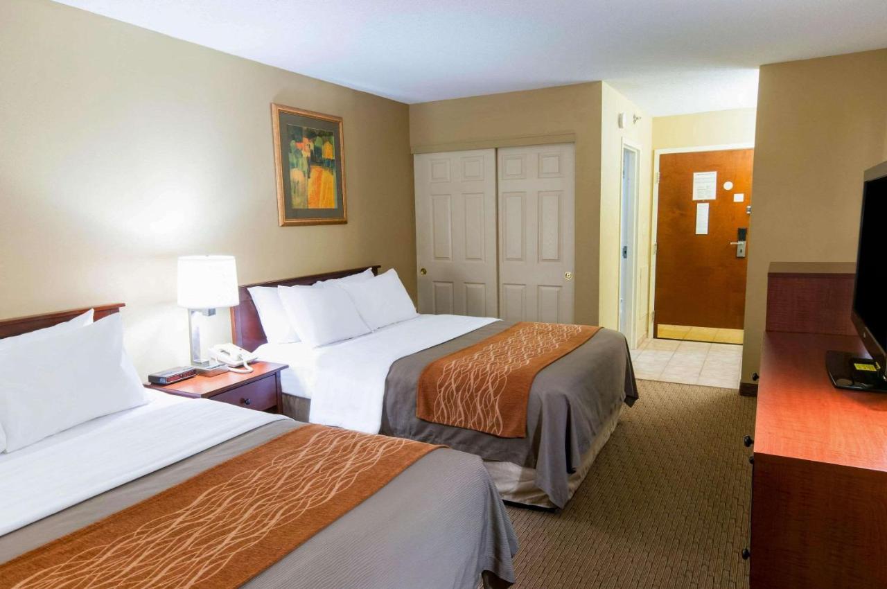  | Comfort Inn Amish Country