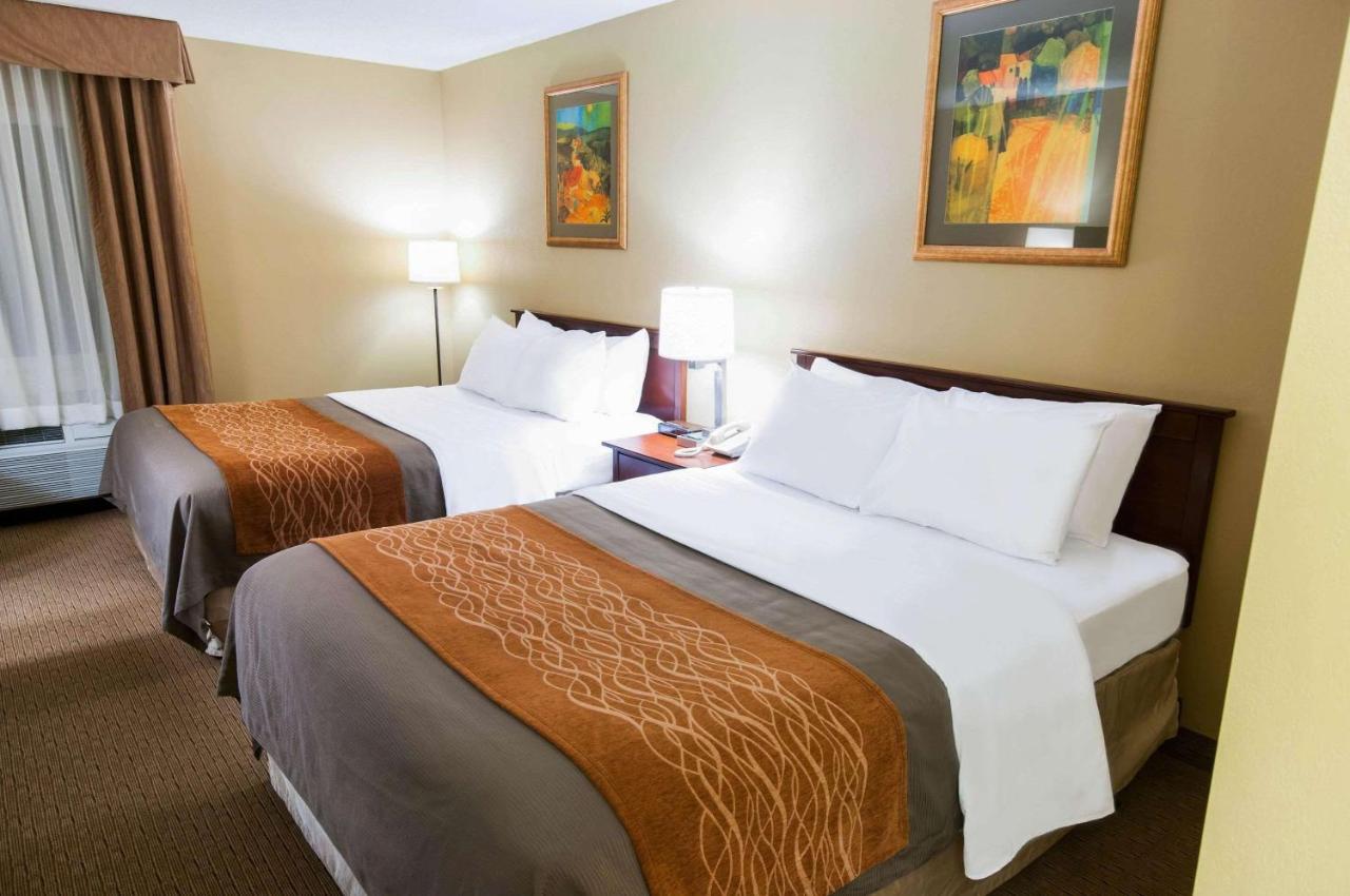  | Comfort Inn Amish Country