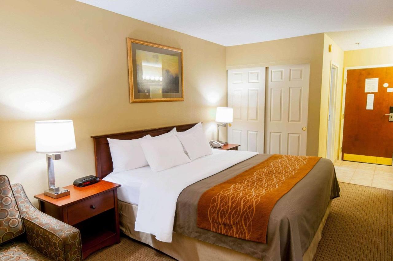 | Comfort Inn Amish Country