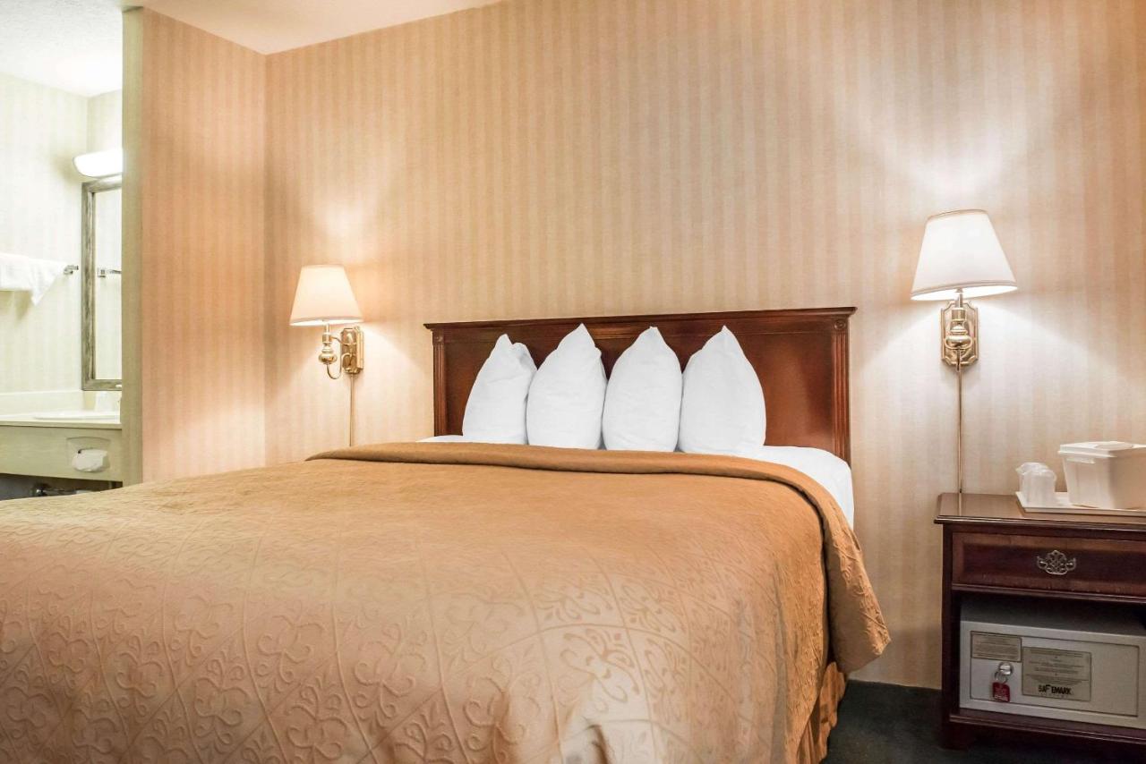  | Quality Inn Pittsburgh Airport