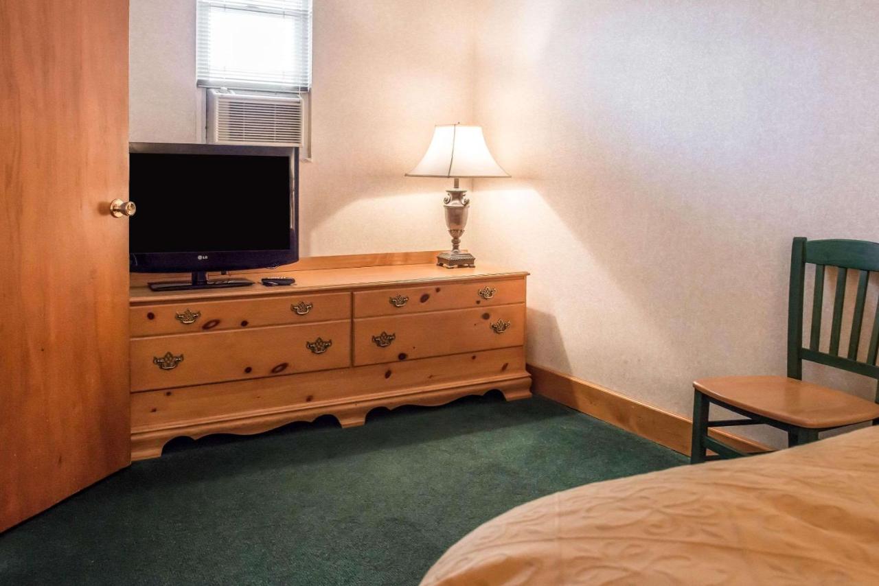  | Quality Inn Pittsburgh Airport