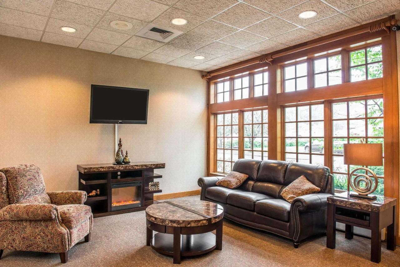  | Quality Inn Pittsburgh Airport