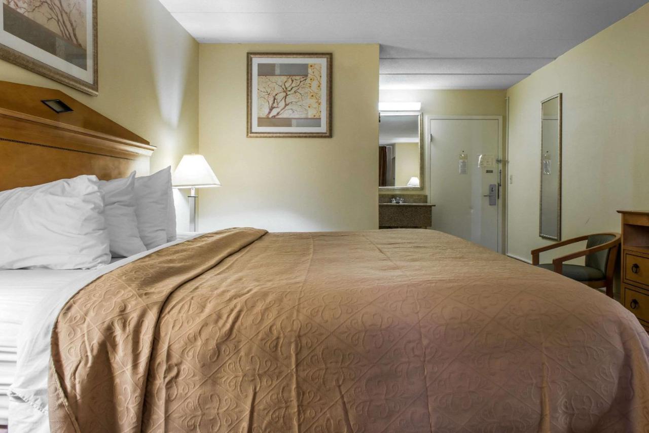 | Quality Inn & Suites Fairview