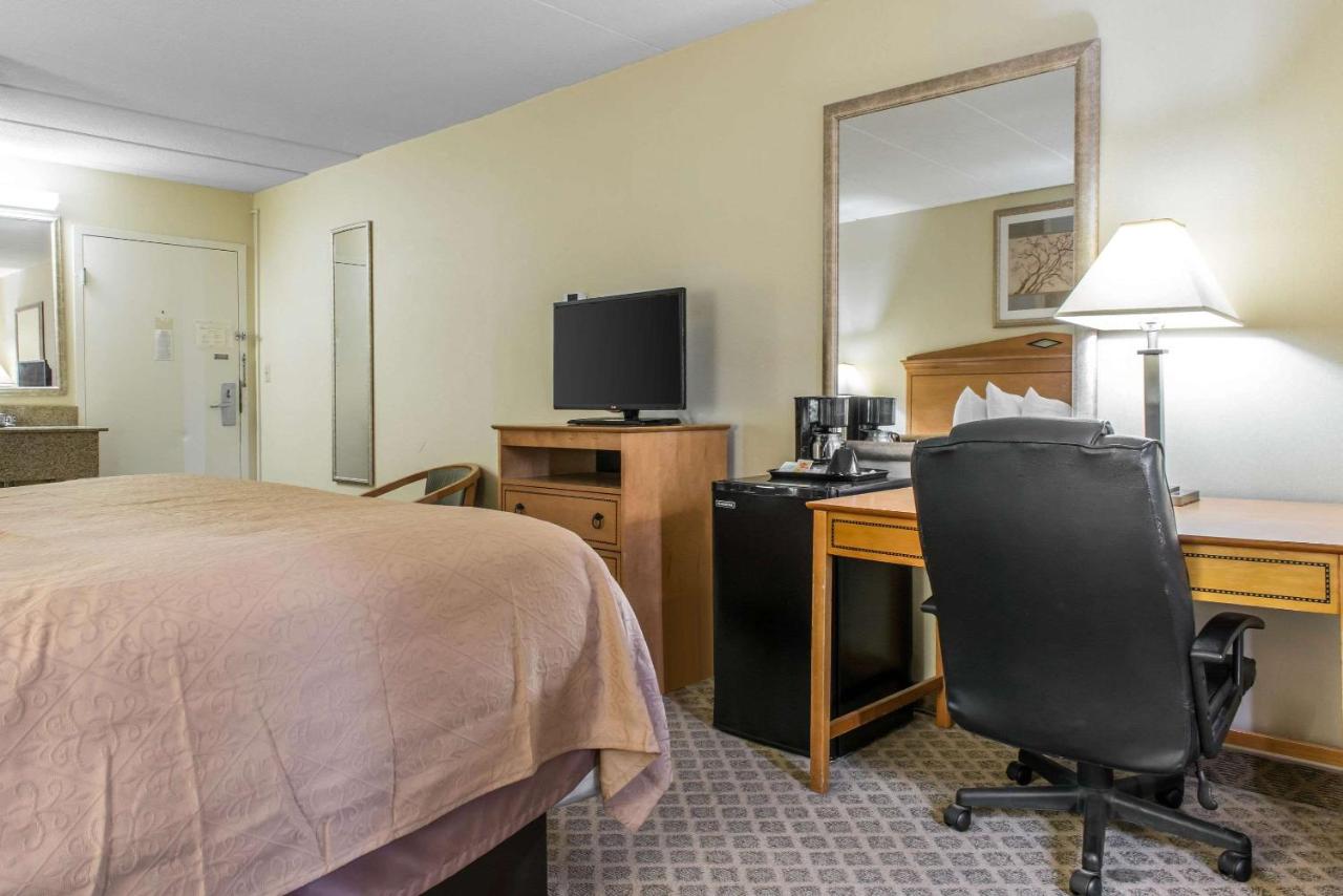 | Quality Inn & Suites Fairview