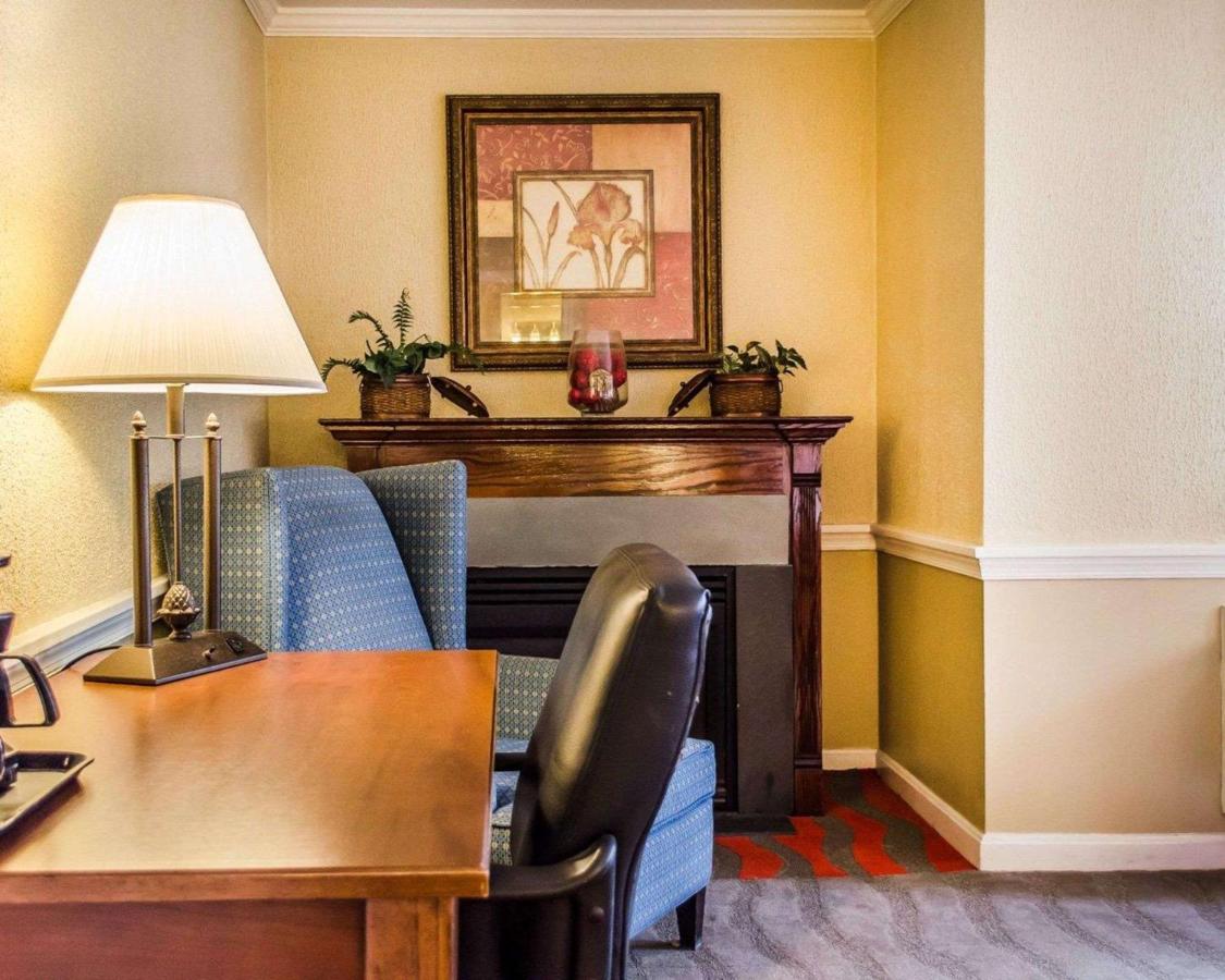  | Clarion Inn Strasburg - Lancaster