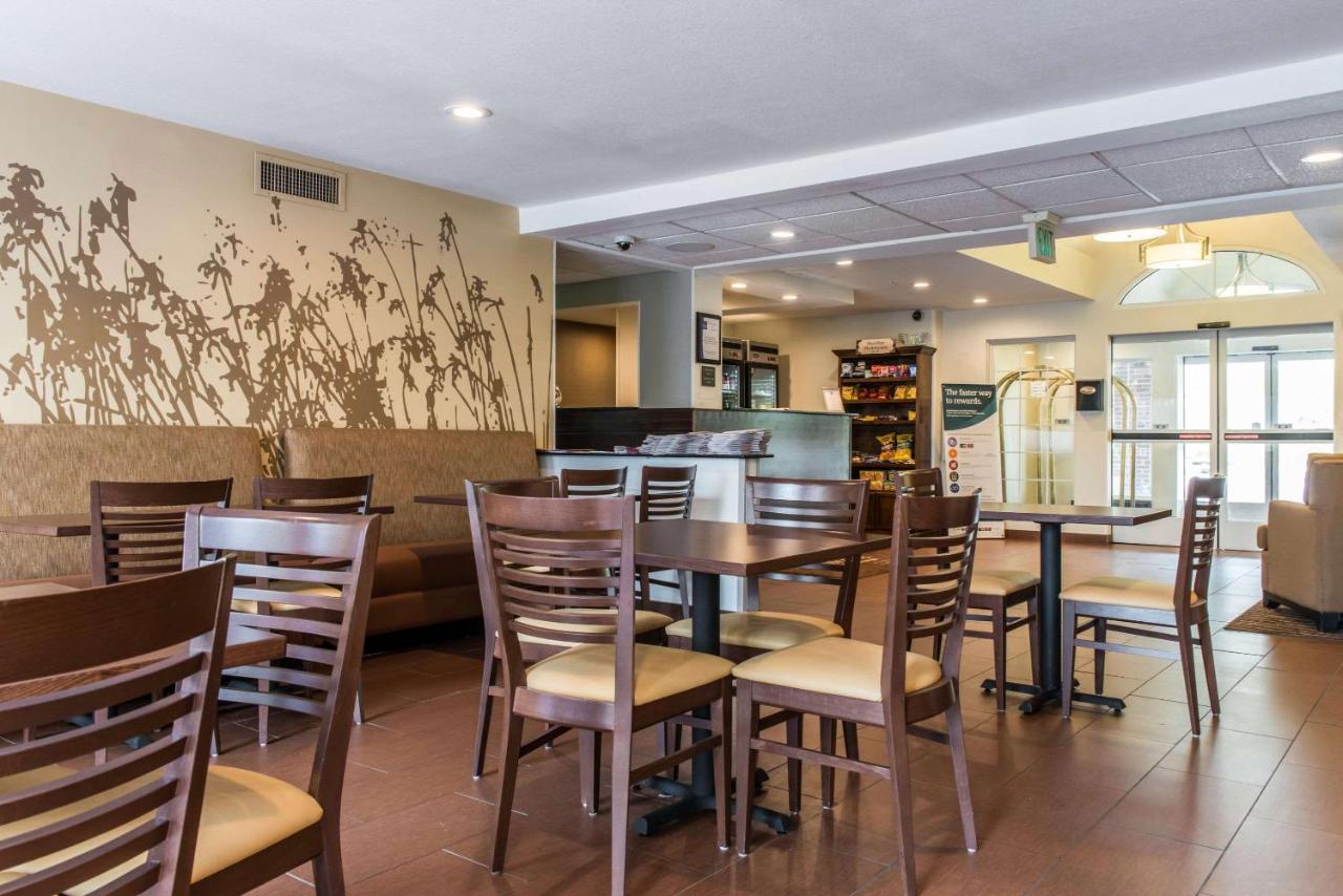 | Sleep Inn & Suites Pittsburgh