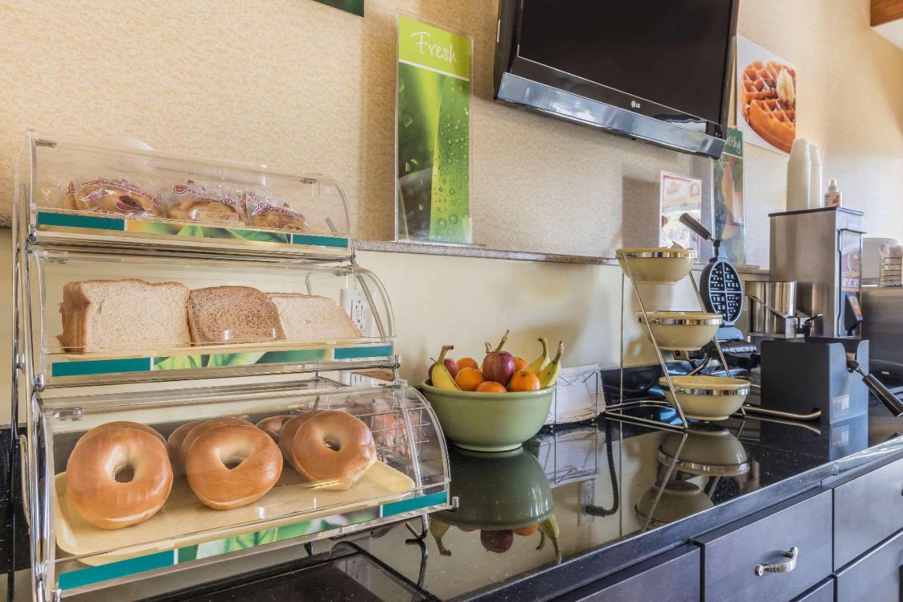 | Quality Inn & Suites Harmarville