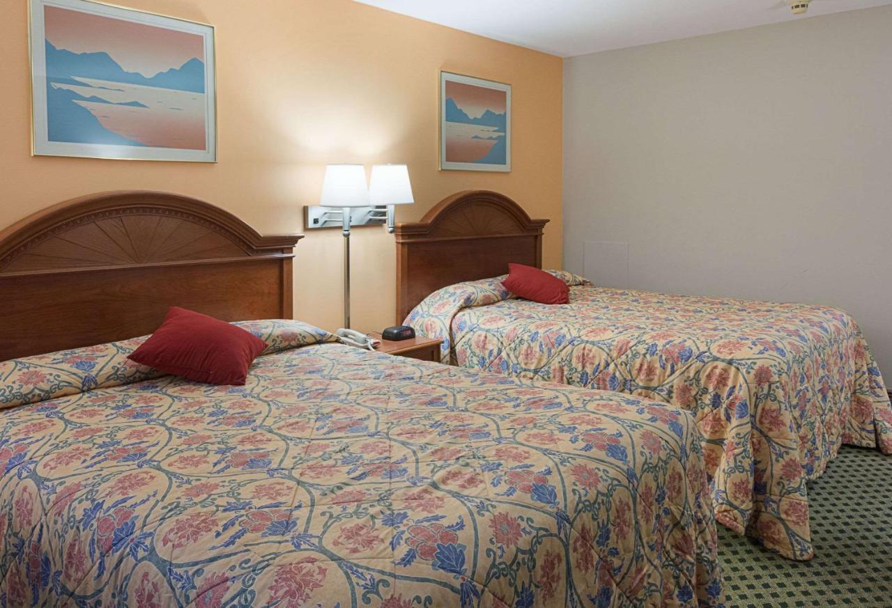 | Rodeway Inn Milford - I-84