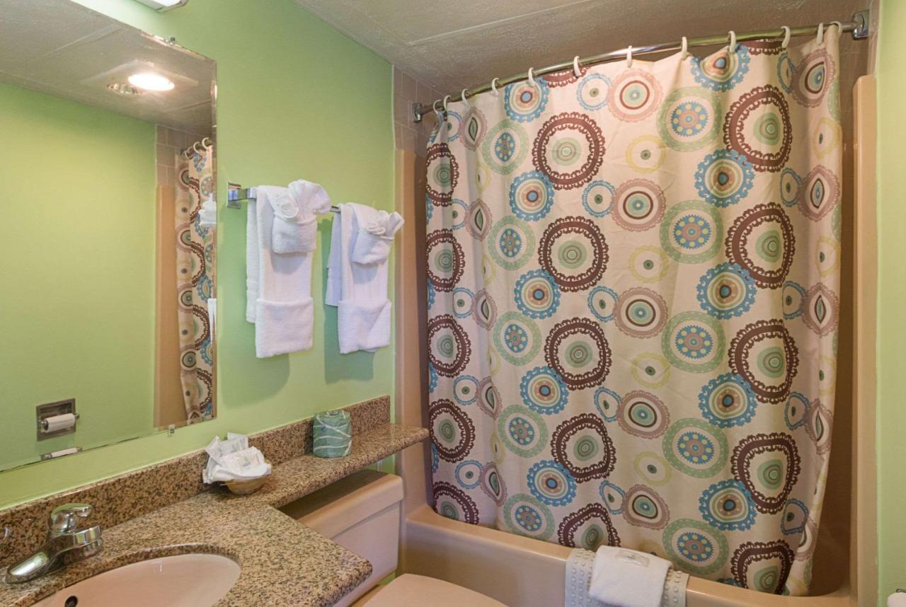 | Rodeway Inn Milford - I-84