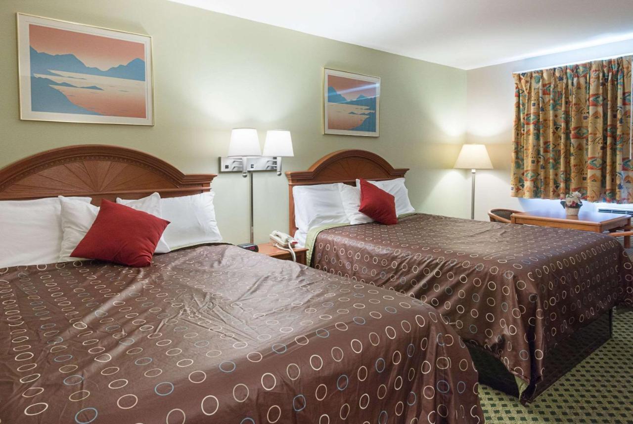 | Rodeway Inn Milford - I-84