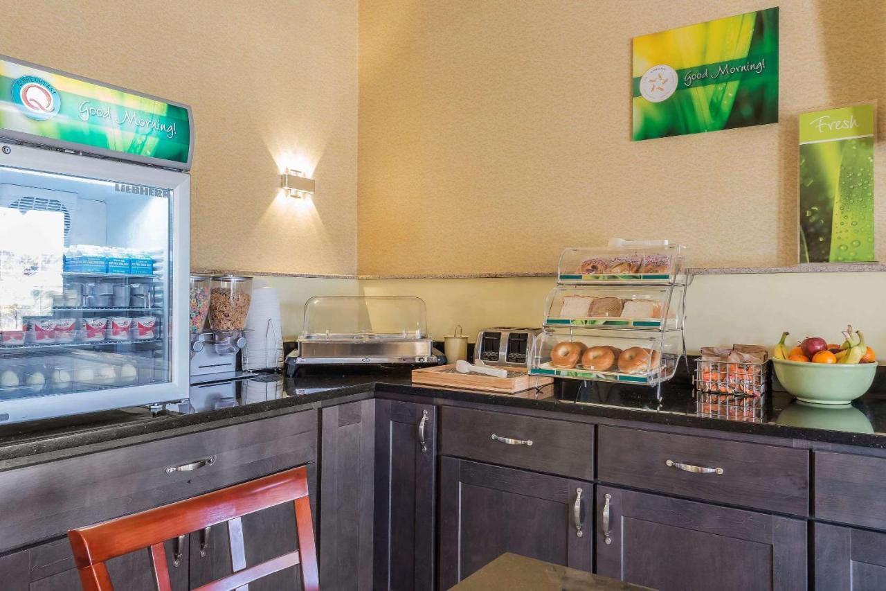 | Quality Inn & Suites Harmarville