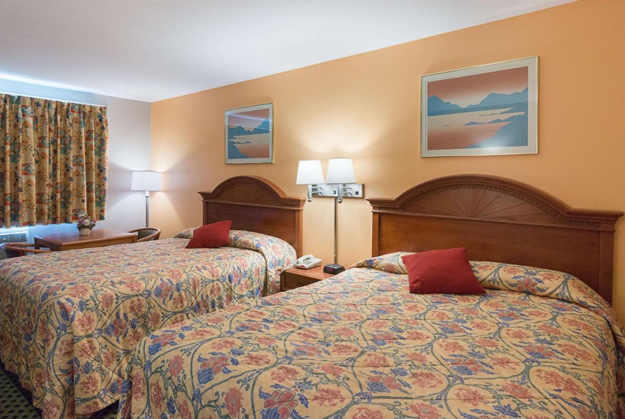 | Rodeway Inn Milford - I-84