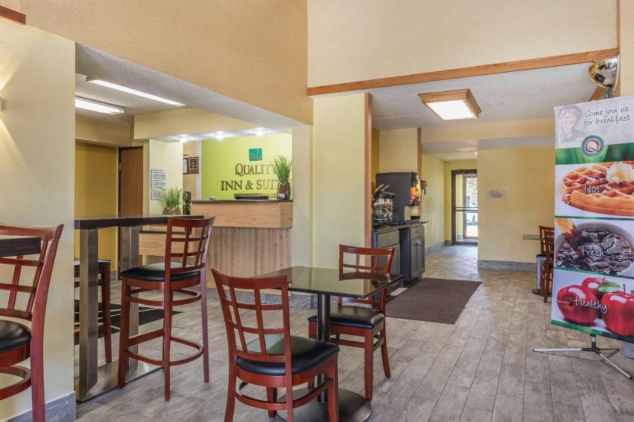 | Quality Inn & Suites Harmarville