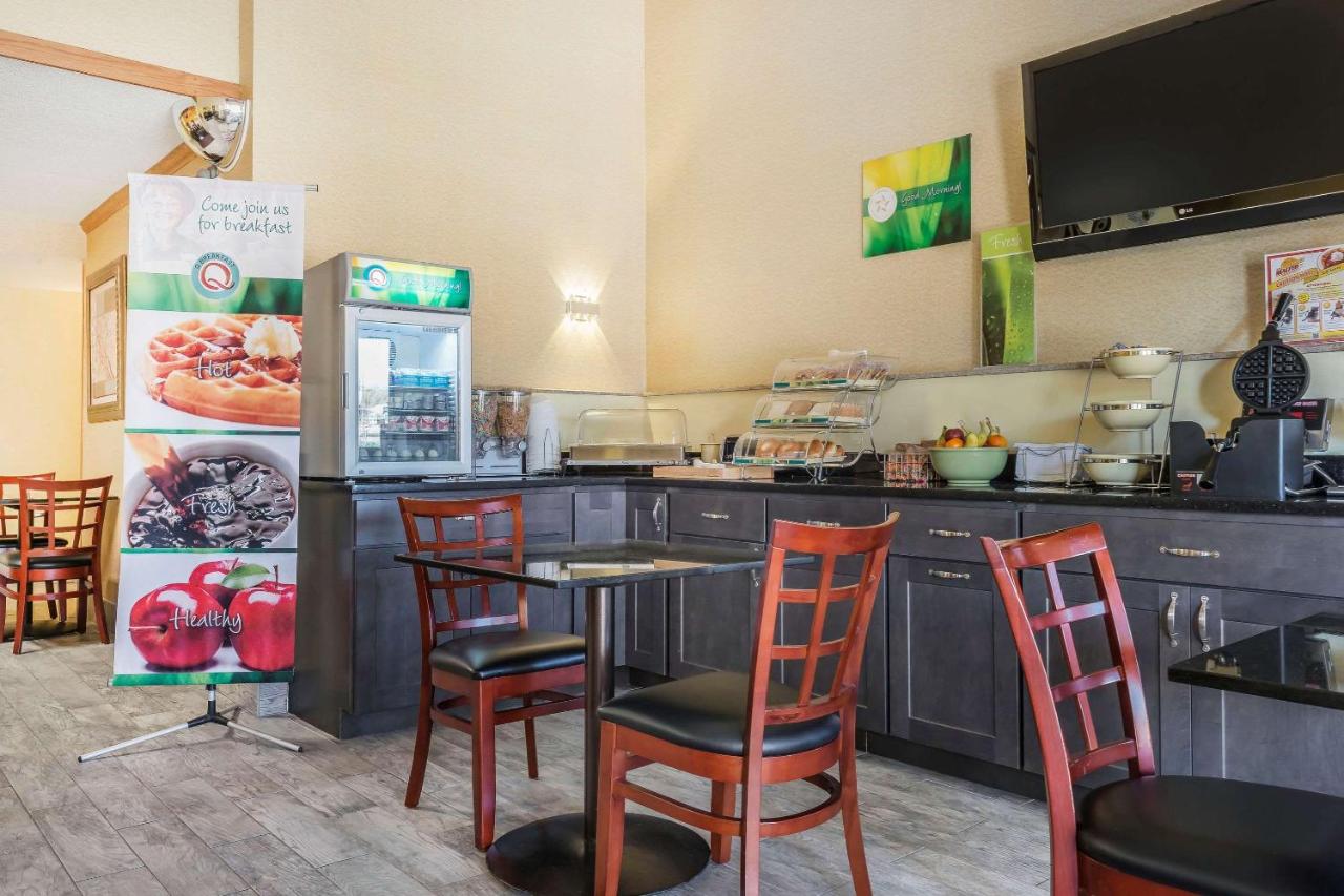 | Quality Inn & Suites Harmarville
