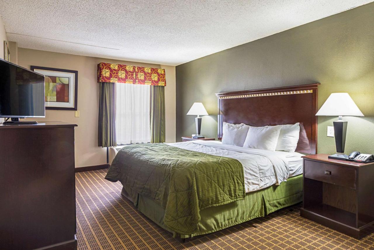  | Quality Inn & Suites Greenville - Haywood Mall