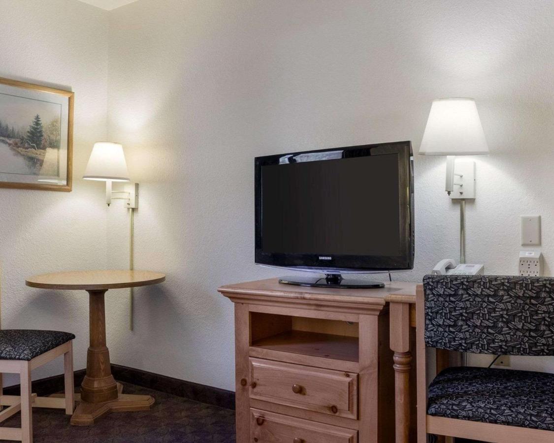  | Royal Inn Keystone