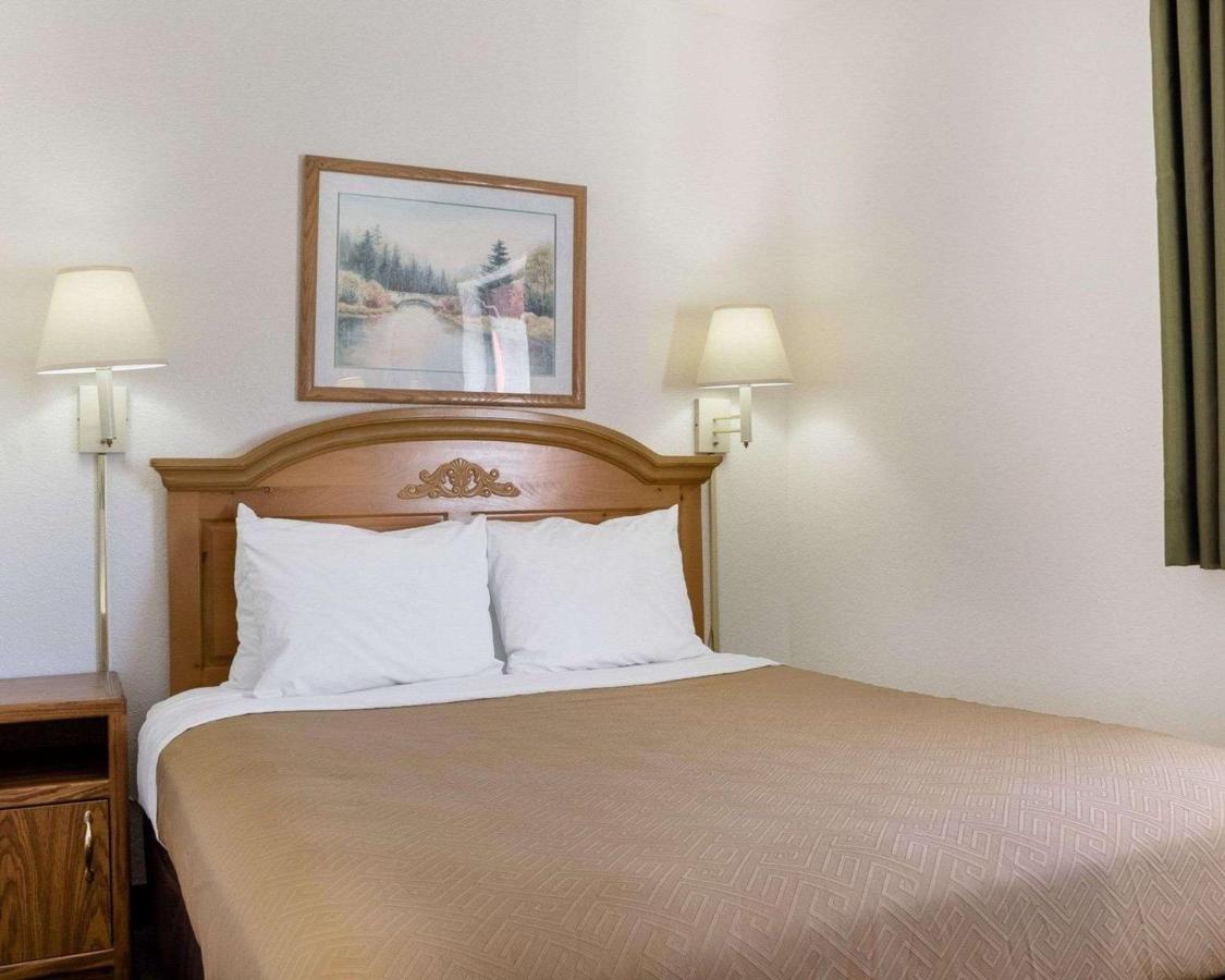  | Royal Inn Keystone