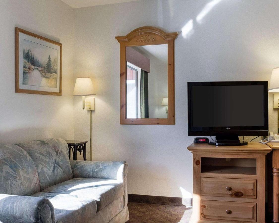  | Royal Inn Keystone