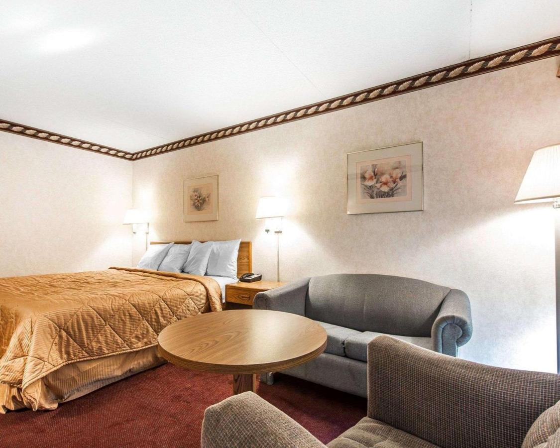 King Room - Non-Smoking at Rodeway Inn Sweetwater South