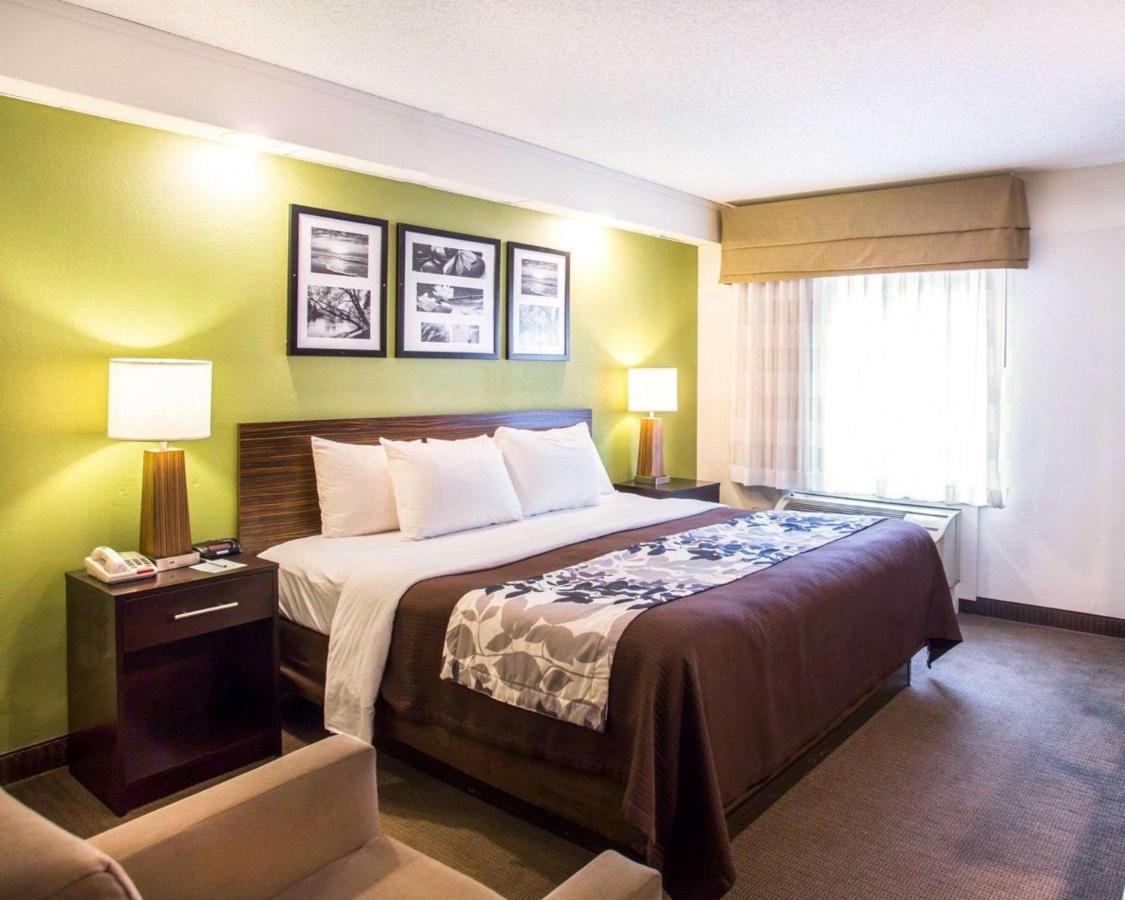 King Room at Sleep Inn Nashville Downtown Opryland Area
