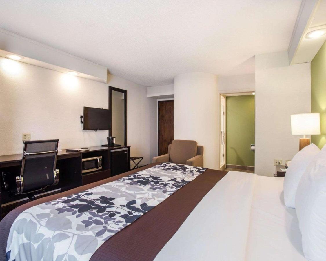King Room at Sleep Inn Nashville Downtown Opryland Area