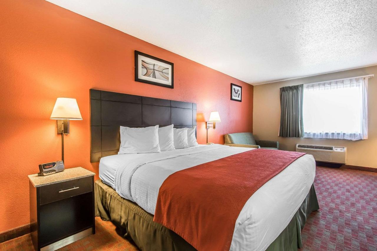  | Quality Inn & Suites La Vergne