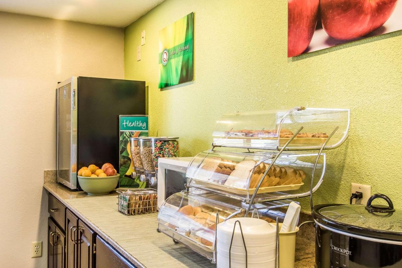 | Quality Inn & Suites La Vergne