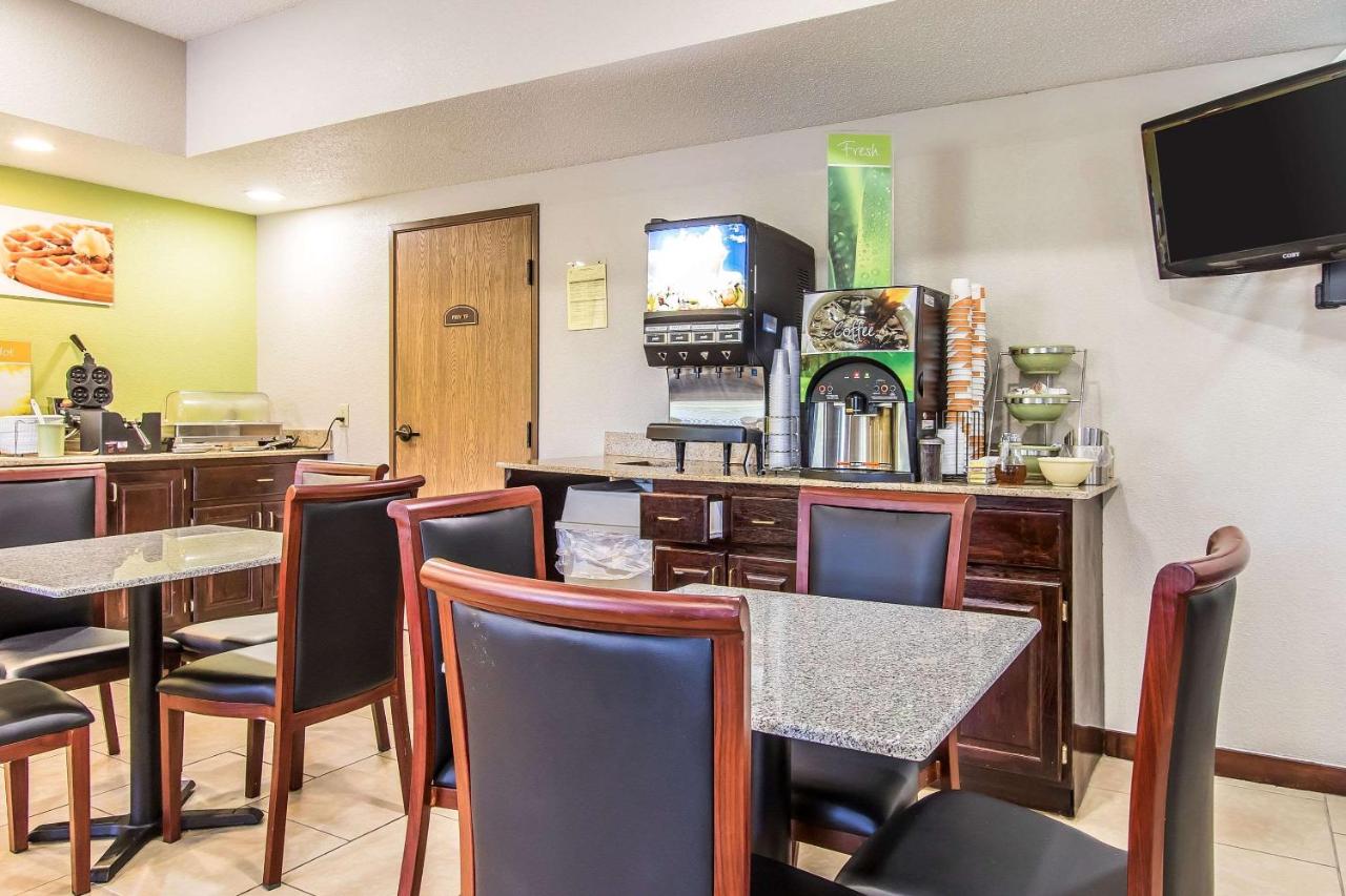| Quality Inn & Suites La Vergne