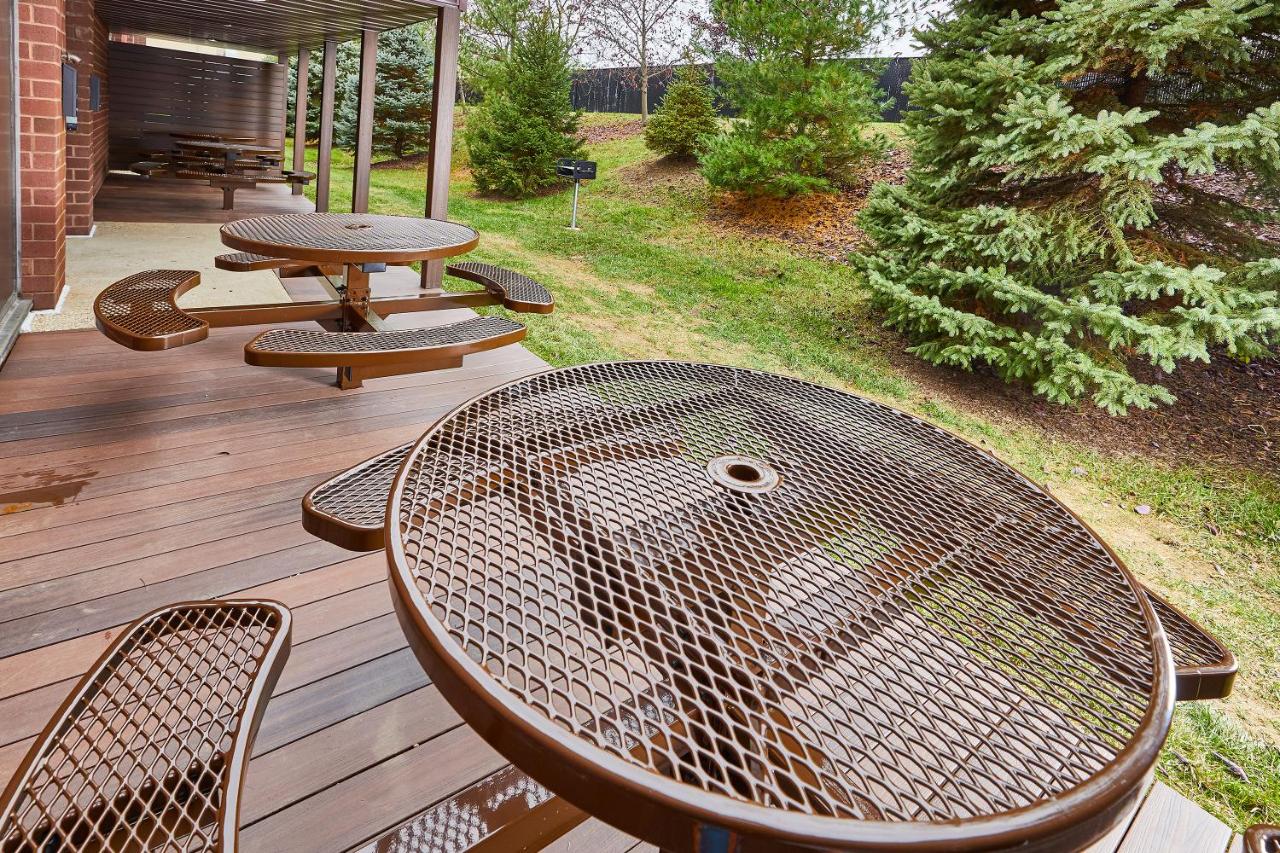 | LivINN Hotel Cincinnati North/ Sharonville