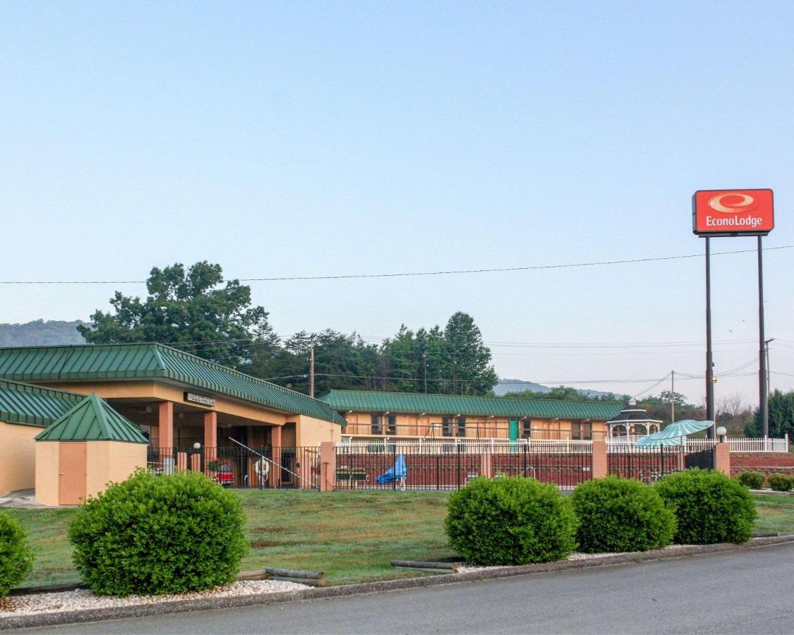 | Econo Lodge - Rocky Top