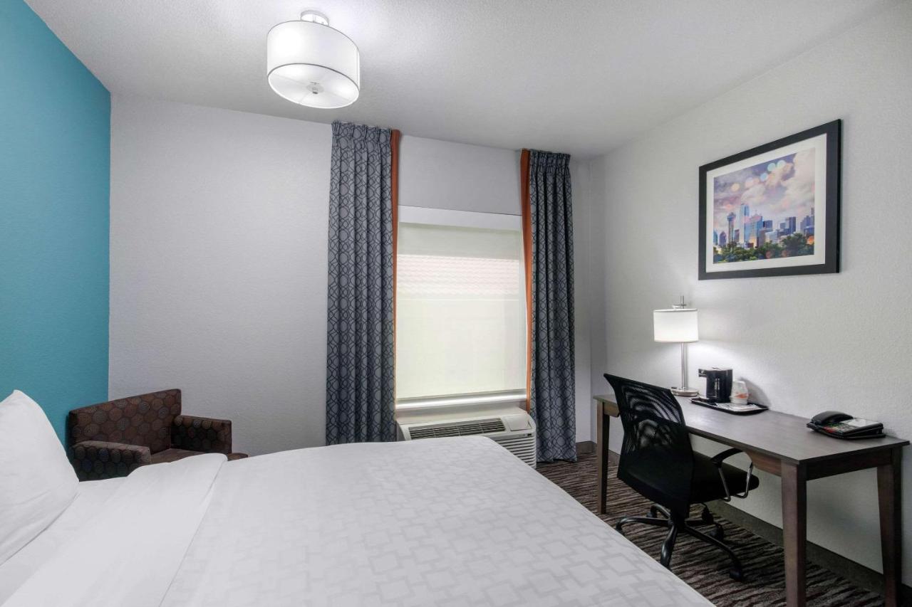 Queen Room with Two Queen Beds - Non-Smoking at Clarion Inn & Suites DFW North