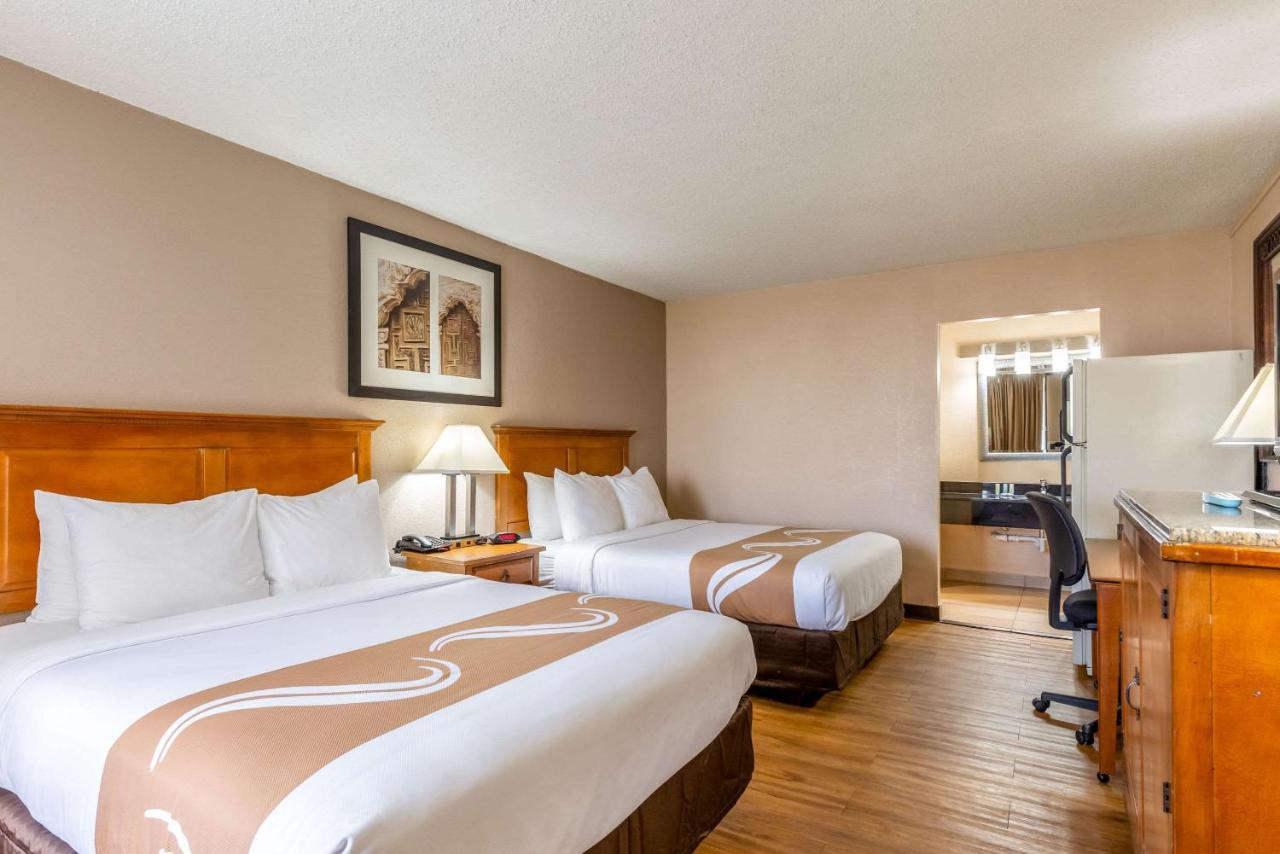 Premium Queen Room with Two Queen Beds at Quality Inn Pasadena - Houston East