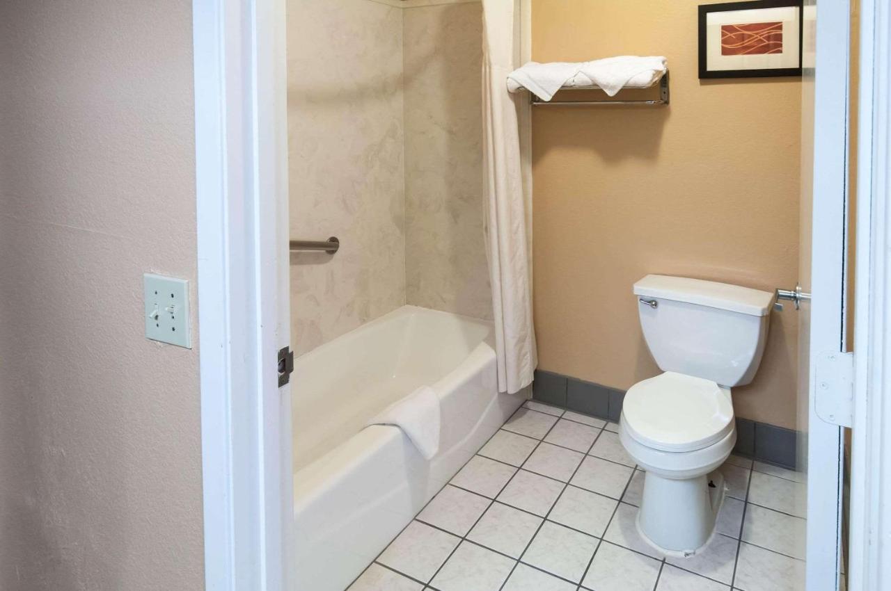 King Room - Non-Smoking at Comfort Inn Conroe