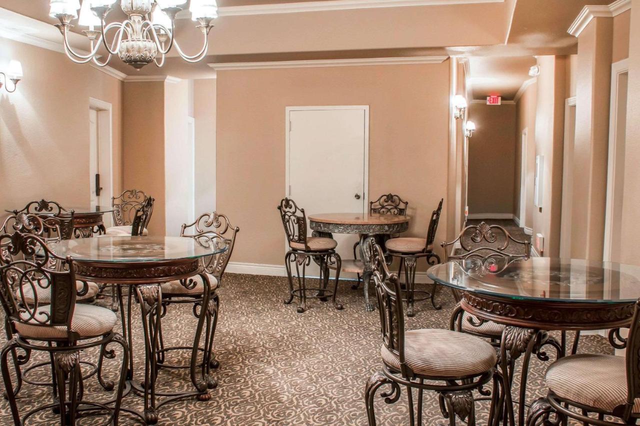 | O'Brien Riverwalk Boutique Hotel