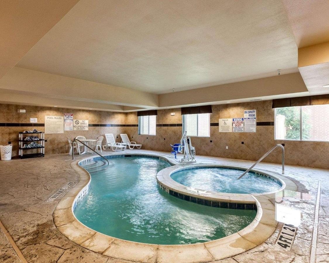 King Suite - Accessible/Non-Smoking at Comfort Suites Plano - Dallas North