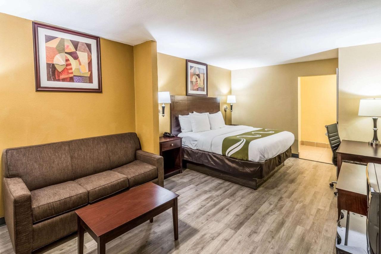 King Suite with Sofa Bed - Non Smoking at Quality Inn Corsicana