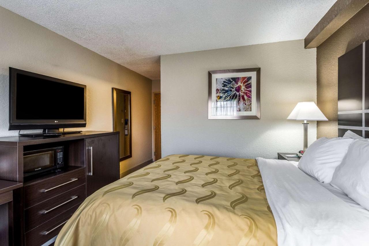 Queen Room - Non-Smoking at Quality Inn & Suites El Paso I-10