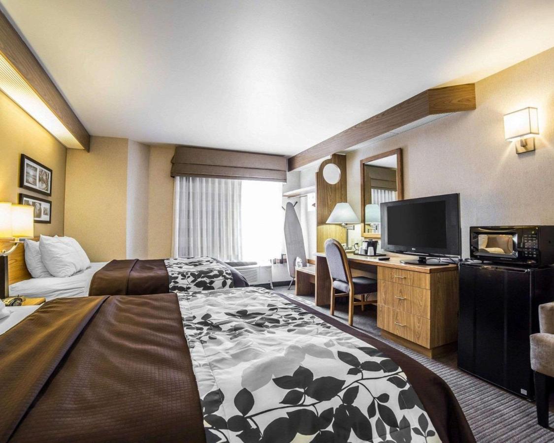 Queen Room with Two Queen Beds - Non-Smoking at Quality Inn Moab Slickrock Area