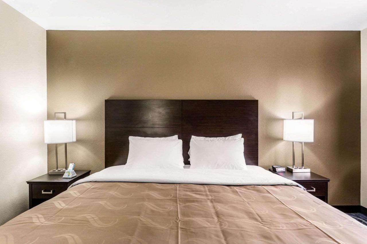 Queen Room at Quality Inn Salt Lake City Downtown